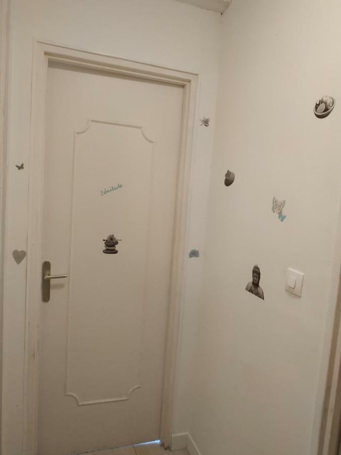 Le Petillant Pour 3 Personnes Sens Exterior photo